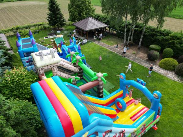 Urodziny w ogrodzie – zdjęcie z imprezy HappyHopp